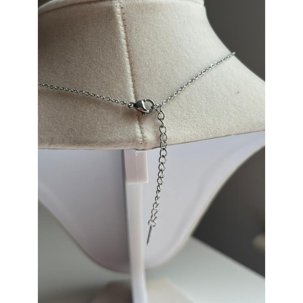 Silver Pearl Pendant Necklace Minimalist Dainty Chain Elegant Gift - Picture 5 of 7